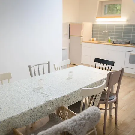 Hegyestu-laba Vendeghaz